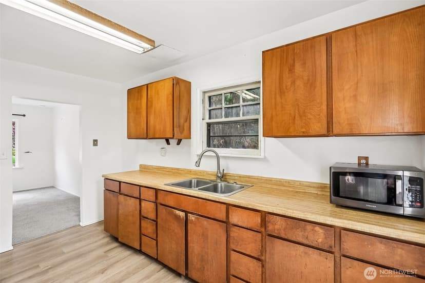 Property photo for 4849 48th Avenue SW, Seattle photo 8