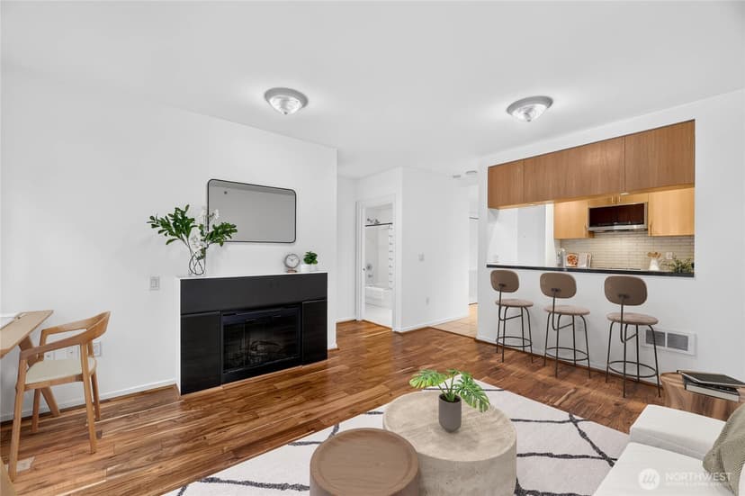 Property photo for 2721 1st Avenue #409, Seattle photo 10