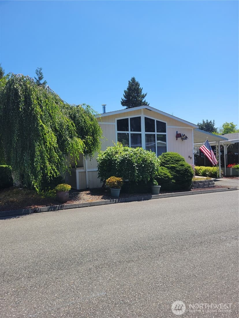 Property photo for 1427 100th Street SW #82, Everett photo 2