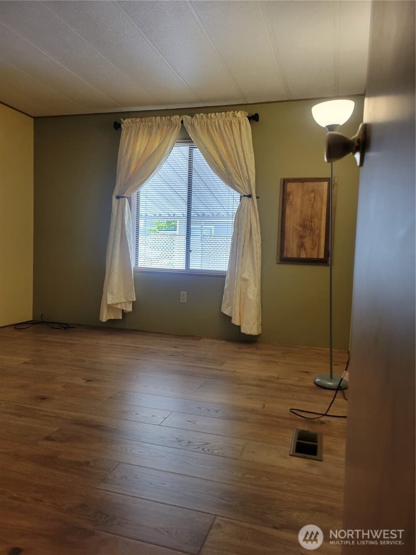 Property photo for 1427 100th Street SW #82, Everett photo 15