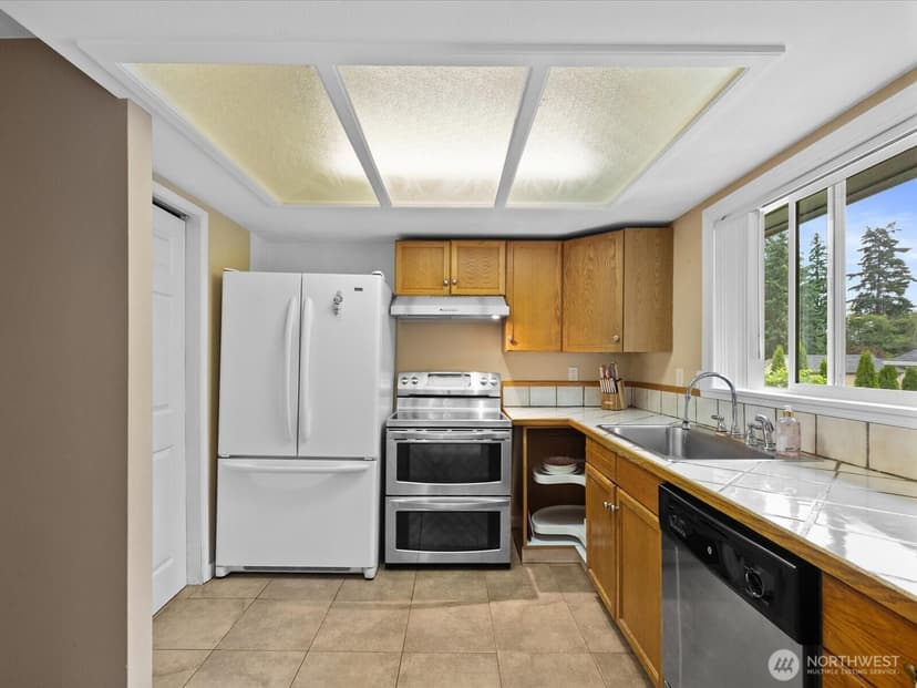Property photo for 11905 2nd Drive SE, Everett photo 15
