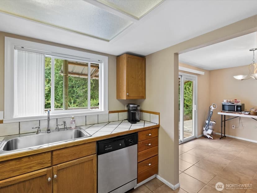 Property photo for 11905 2nd Drive SE, Everett photo 18