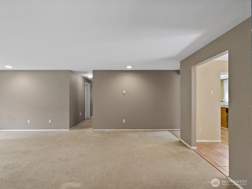 Property photo for 11905 2nd Drive SE, Everett photo 7