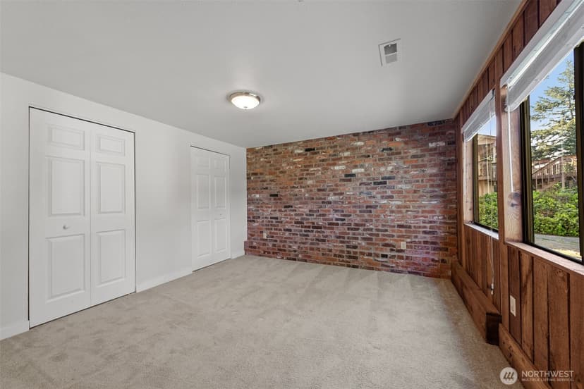 Property photo for 14910 SE 49th Street, Bellevue photo 18