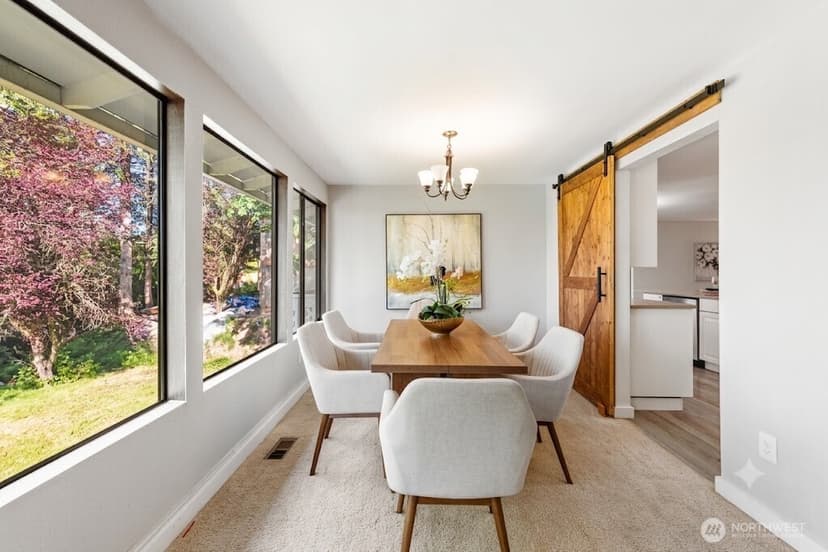 Property photo for 14910 SE 49th Street, Bellevue photo 8