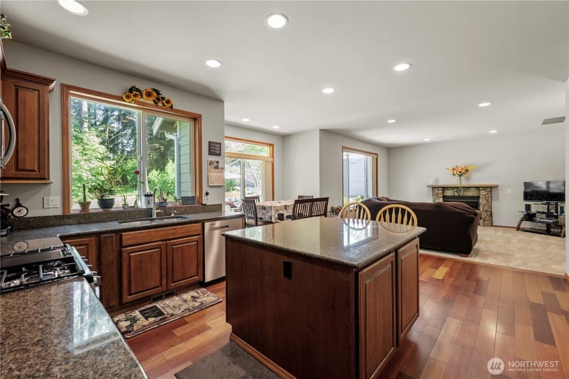 Property photo for 13609 3rd Street SE, Snohomish photo 7