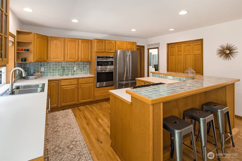 Property photo for 20527 Marine View Drive SW, Normandy Park photo 18