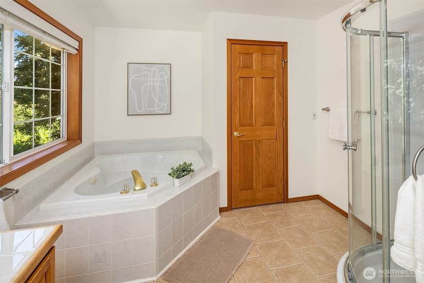Property photo for 20527 Marine View Drive SW, Normandy Park photo 24