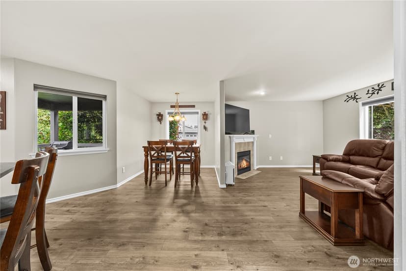 Property photo for 1917 28th Avenue Ct SW, Puyallup photo 13