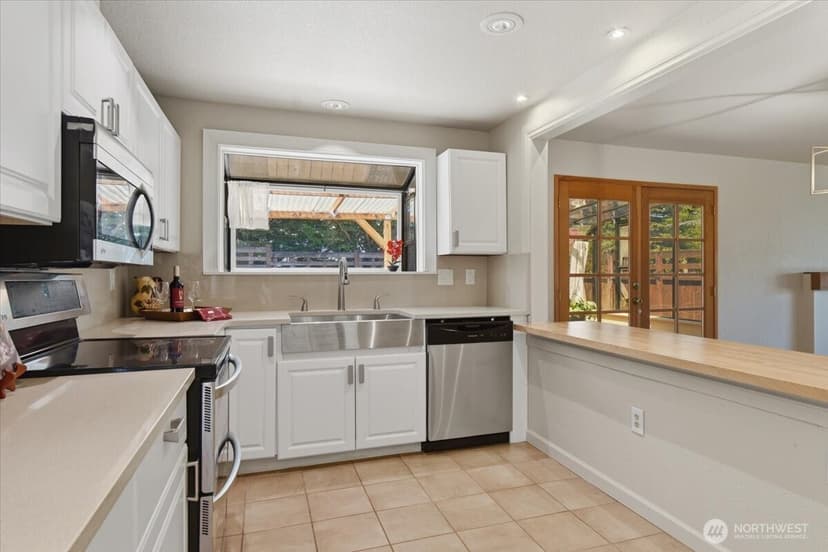 Property photo for 1817 SW 325th Place, Federal Way photo 12