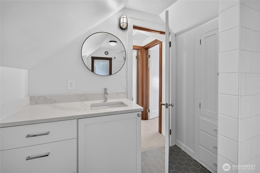 Property photo for 6538 11th Avenue NW #2, Seattle photo 19