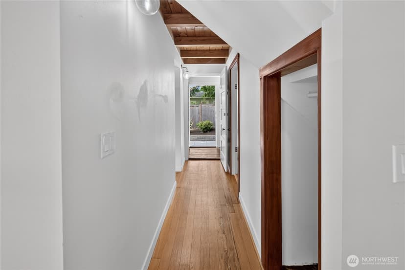 Property photo for 6538 11th Avenue NW #2, Seattle photo 20