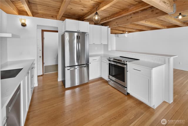 Property photo for 6538 11th Avenue NW #2, Seattle photo 5