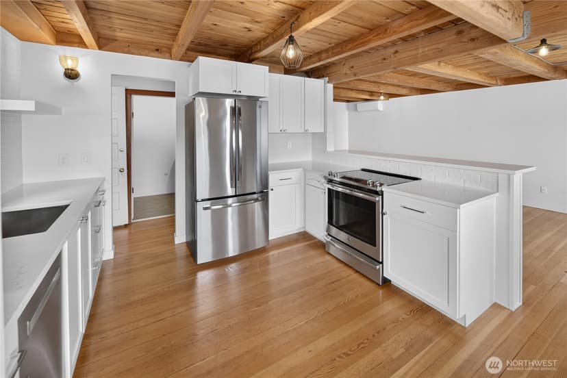 Property photo for 6538 11th Avenue NW #2, Seattle photo 5