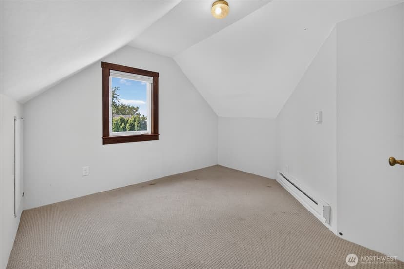 Property photo for 6538 11th Avenue NW #2, Seattle photo 16