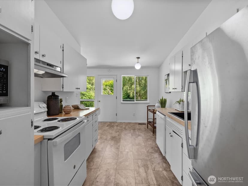 Property photo for 817 Olympic Boulevard #A, Everett photo 6
