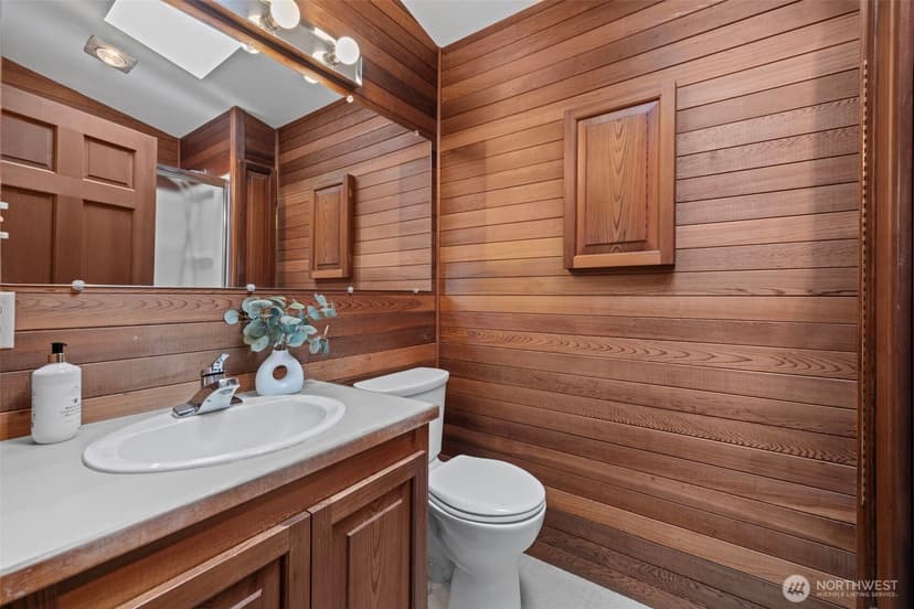 Property photo for 2315 26th Avenue E, Seattle photo 17