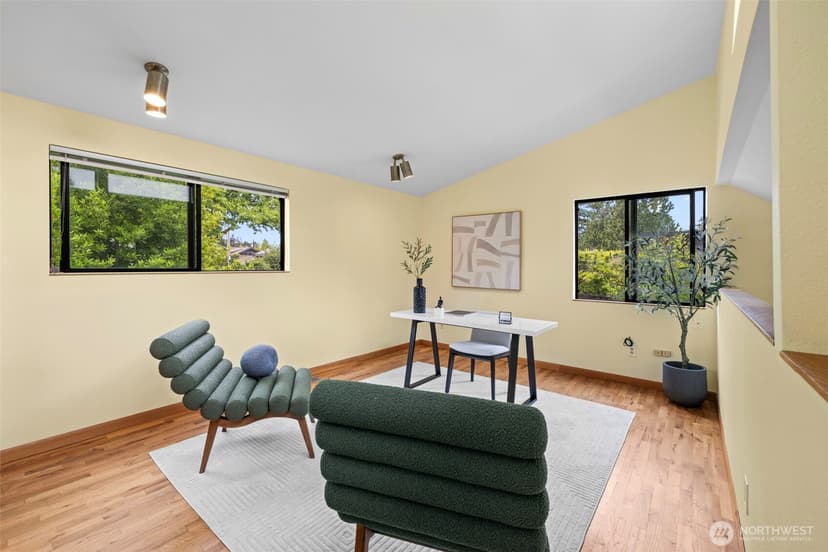 Property photo for 2315 26th Avenue E, Seattle photo 13