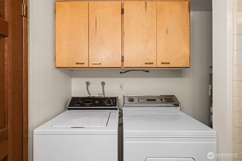 Property photo for 2315 26th Avenue E, Seattle photo 12