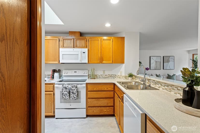 Property photo for 432 3rd Avenue S #B204, Edmonds photo 12