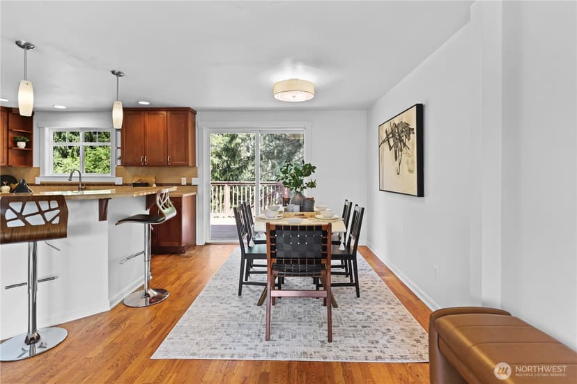 Property photo for 14556 75th Avenue NE, Kenmore photo 5