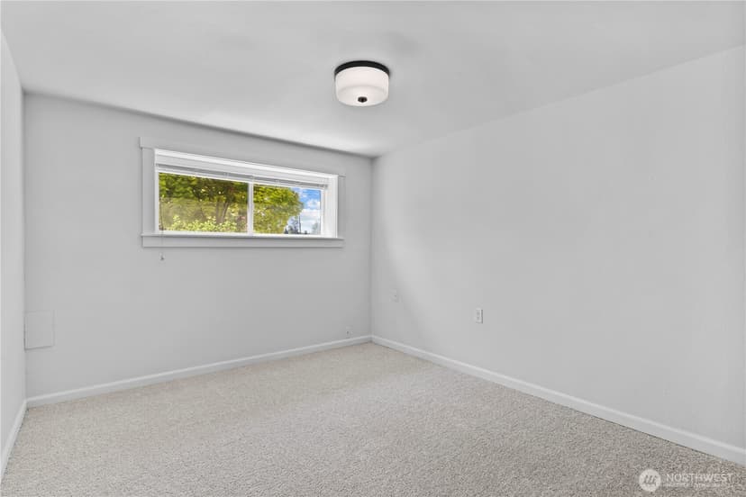 Property photo for 14556 75th Avenue NE, Kenmore photo 22