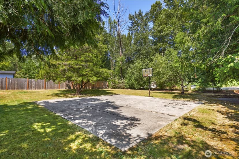 Property photo for 14556 75th Avenue NE, Kenmore photo 29
