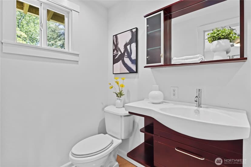 Property photo for 14556 75th Avenue NE, Kenmore photo 13
