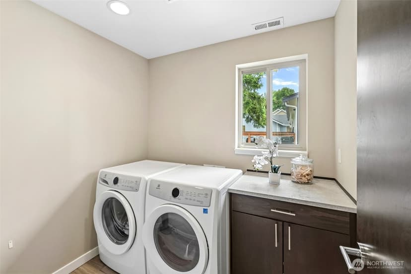Property photo for 5957 17th Avenue SW, Seattle photo 29