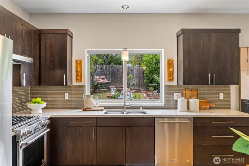 Property photo for 5957 17th Avenue SW, Seattle photo 16
