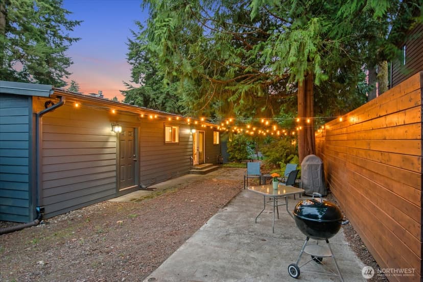 Property photo for 19405 58th Avenue NE, Kenmore photo 35