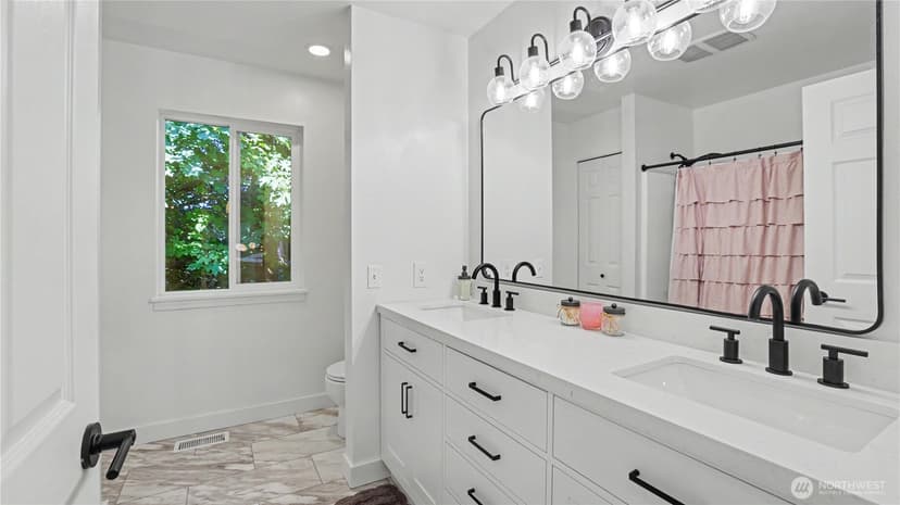 Property photo for 14719 102nd Avenue NE, Bothell photo 22