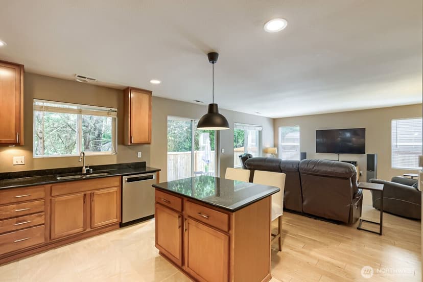 Property photo for 11822 24th Street SE, Lake Stevens photo 10