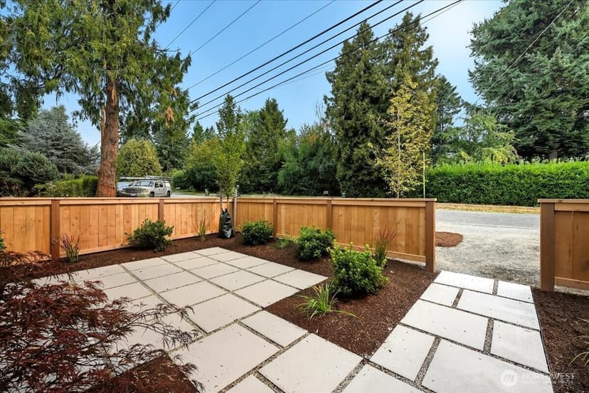Property photo for 13047 39th Avenue NE #A, Seattle photo 23