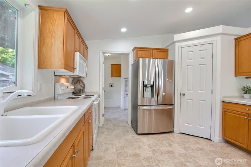 Property photo for 3232 206th Place SE, Bothell photo 12