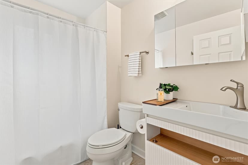Property photo for 4821 N Bristol Street, Tacoma photo 12