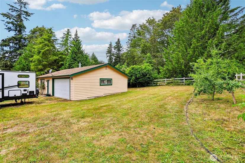 Property photo for 9810 6th Avenue NW, Tulalip photo 27