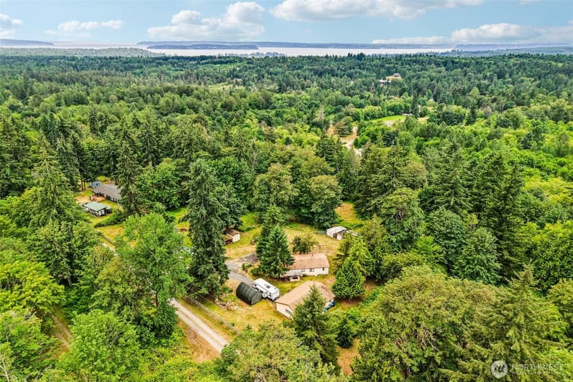 Property photo for 9810 6th Avenue NW, Tulalip