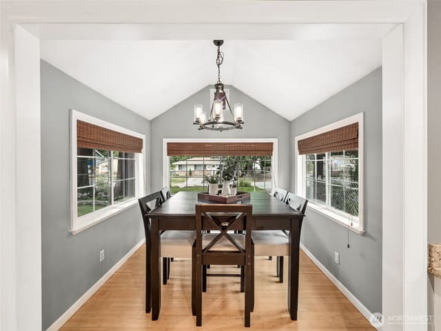 Property photo for 13247 4th Avenue S, Burien photo 4