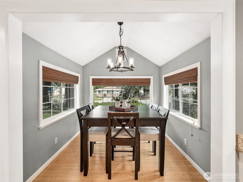 Property photo for 13247 4th Avenue S, Burien photo 4
