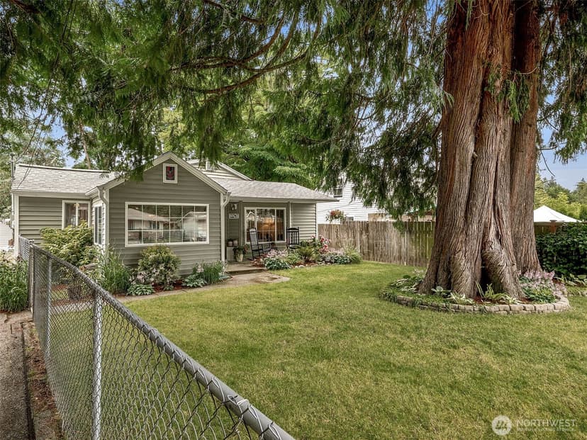 Property photo for 13247 4th Avenue S, Burien photo 25