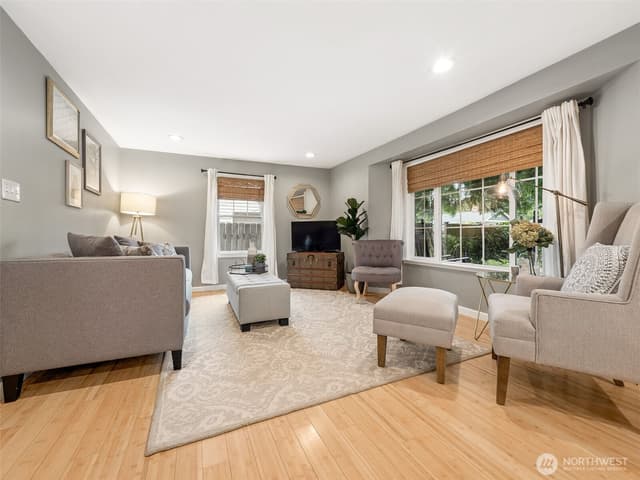 Property photo for 13247 4th Avenue S, Burien photo 3