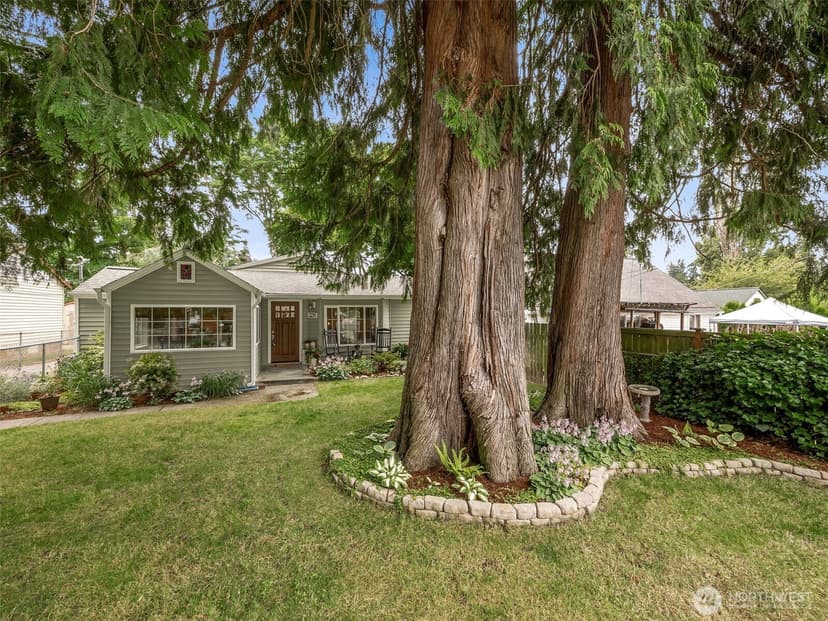 Property photo for 13247 4th Avenue S, Burien photo 24