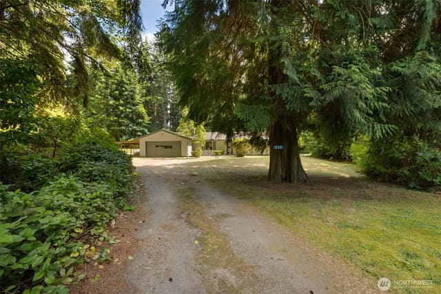 Property photo for 535 Surfcrest Place NE, Poulsbo photo 3