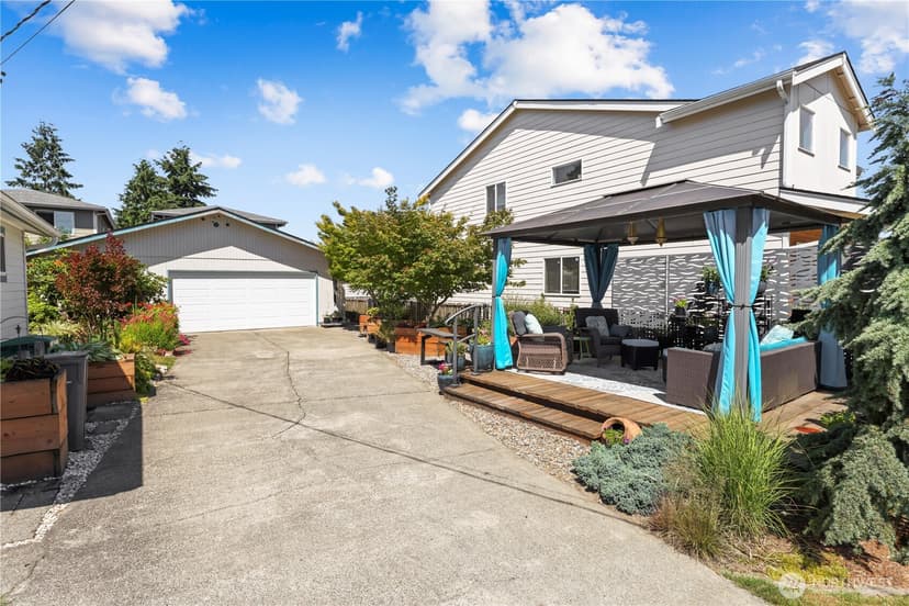 Property photo for 10611 2nd Place SW, Seattle photo 24
