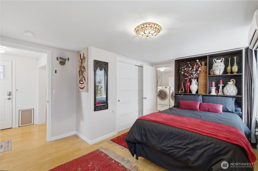 Property photo for 10611 2nd Place SW, Seattle photo 15