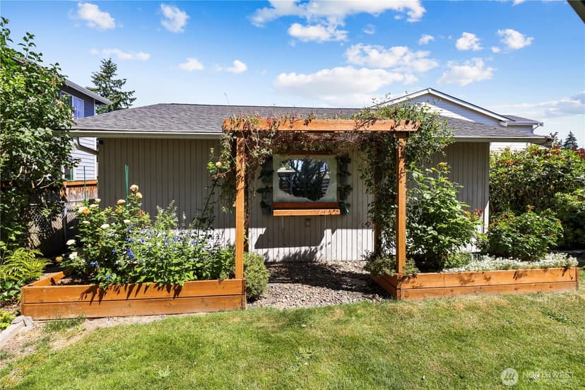 Property photo for 10611 2nd Place SW, Seattle photo 28