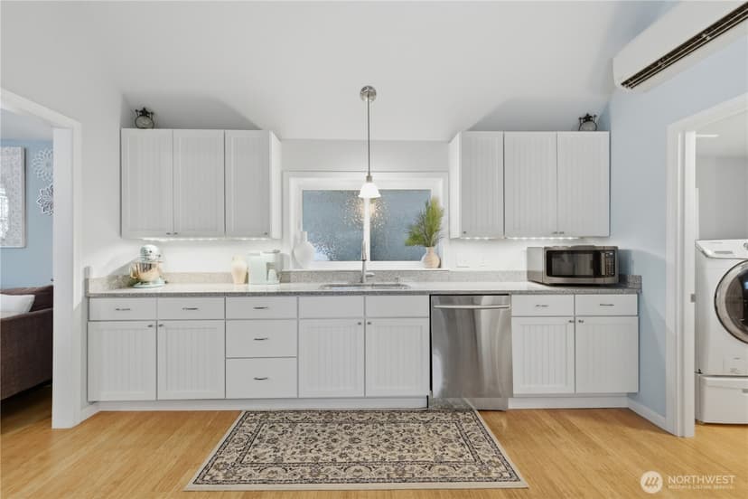 Property photo for 10611 2nd Place SW, Seattle photo 10