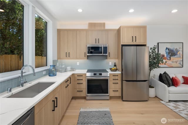 Property photo for 512 N 92nd Street, Seattle photo 5