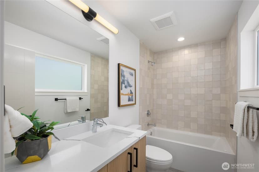 Property photo for 512 N 92nd Street, Seattle photo 18